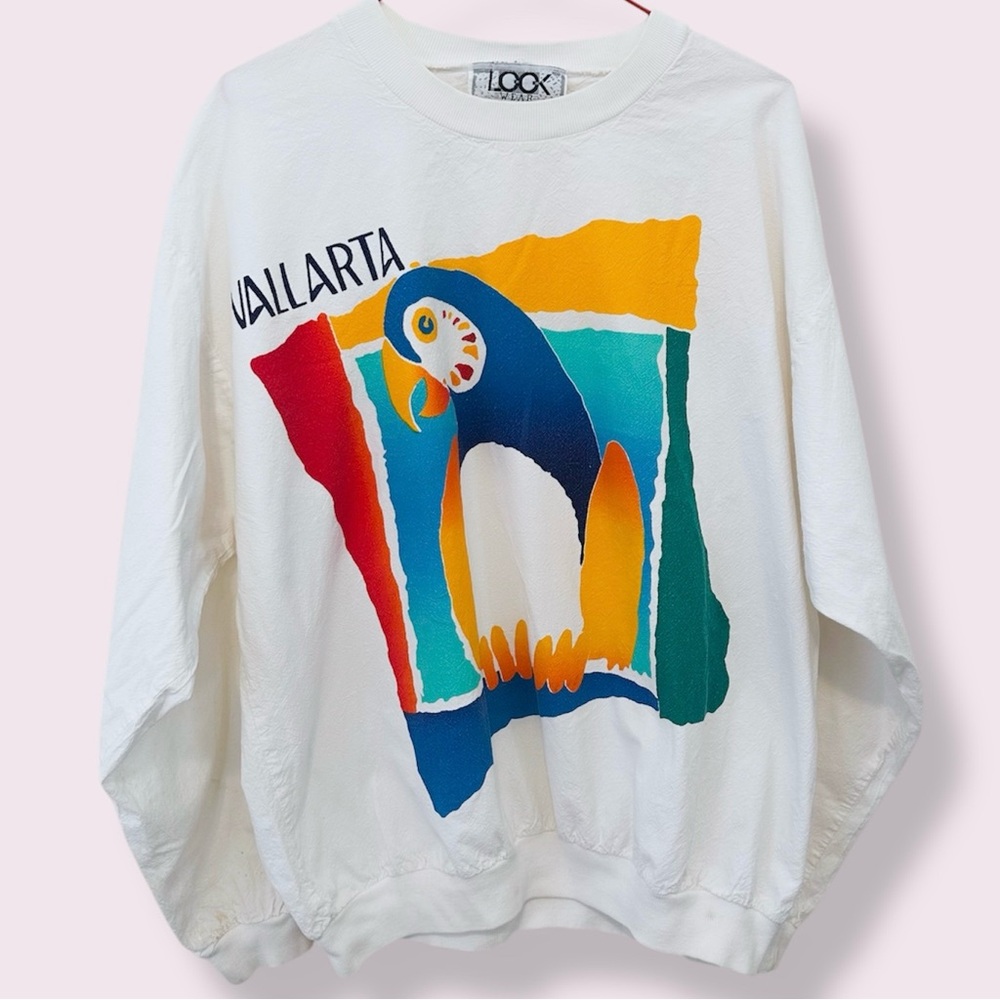 Vintage Vallarta parrot pullover